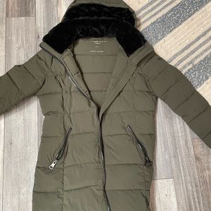 Women’s green long puffer jacket